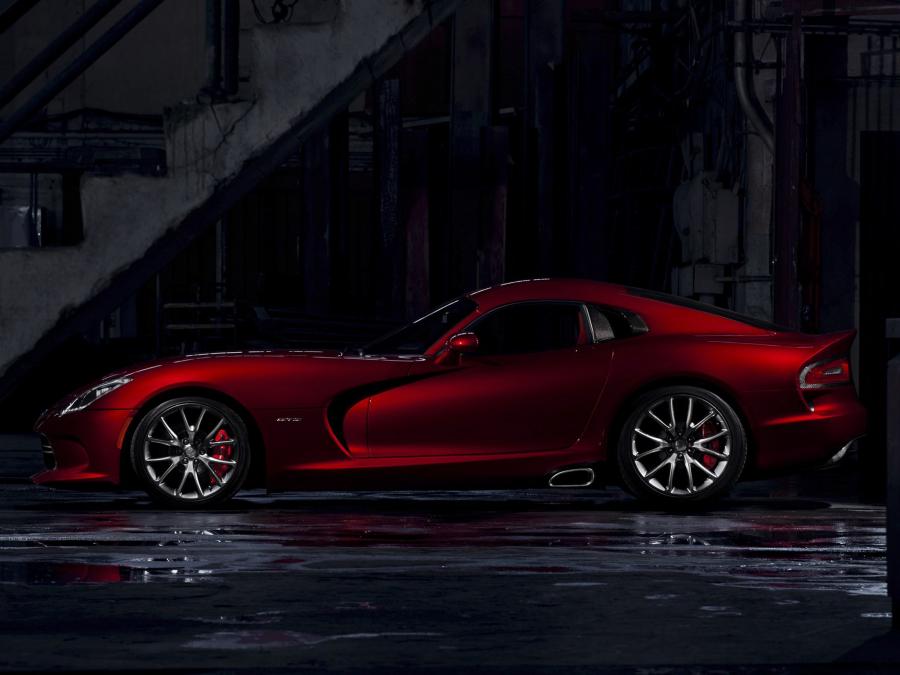  Dodge Viper SRT GTS 2013 года  (фото 32 из 42)